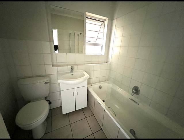 2 BEDROOM APARTMENT RENTED IN BRYANSTON